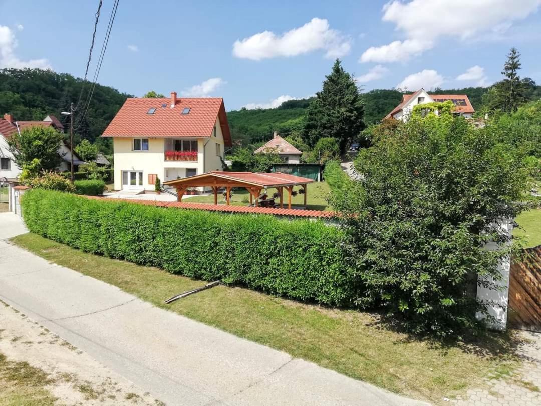 Lótuszvirág Vendégház Szekszárd Exterior foto