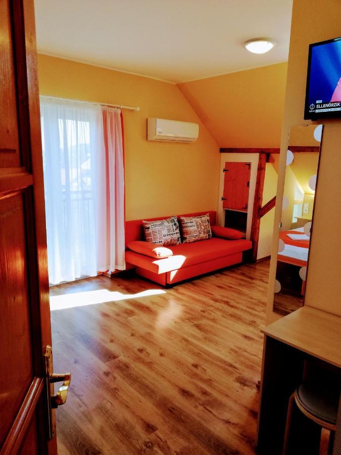 Lótuszvirág Vendégház Szekszárd Exterior foto